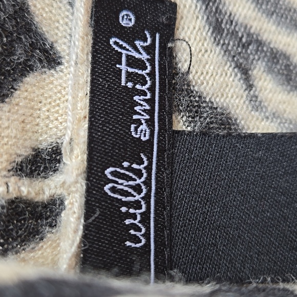 WILLI SMITH Black and Cream Zebra Print Top Silk Wool Blend, Size M. Like New! - Picture 4 of 11